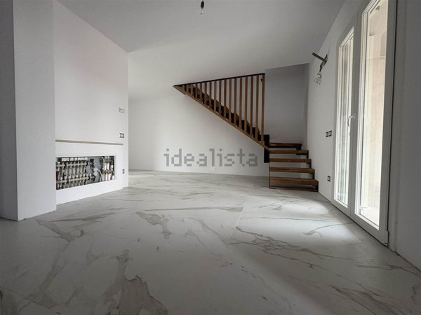 appartamento in vendita a Sona in zona Lugagnano