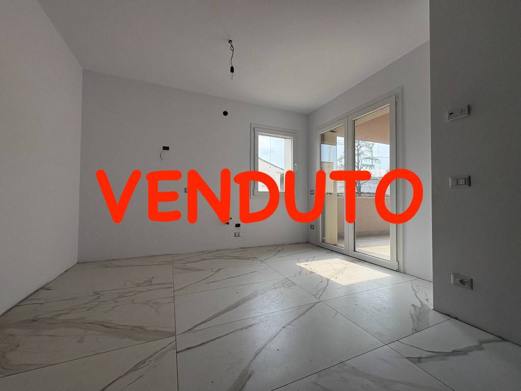 appartamento in vendita a Sona in zona Lugagnano