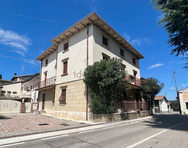 appartamento in vendita a Sona in zona Palazzolo