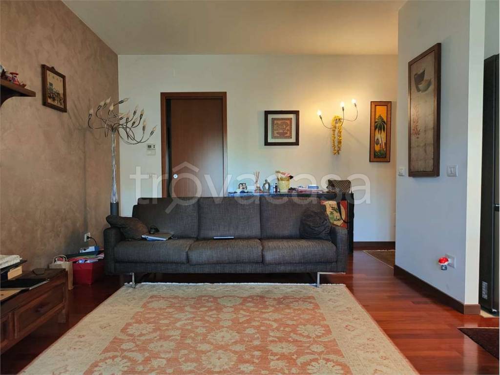 appartamento in vendita a Sona in zona Lugagnano