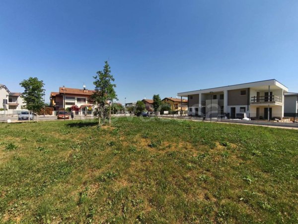 appartamento in vendita a Sona in zona Lugagnano