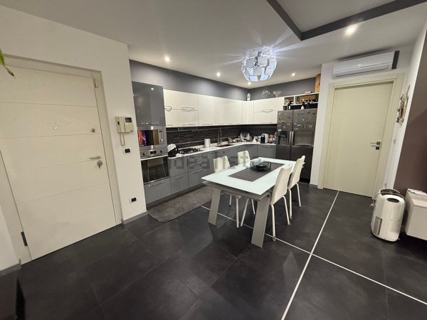 appartamento in vendita a Sona in zona Lugagnano