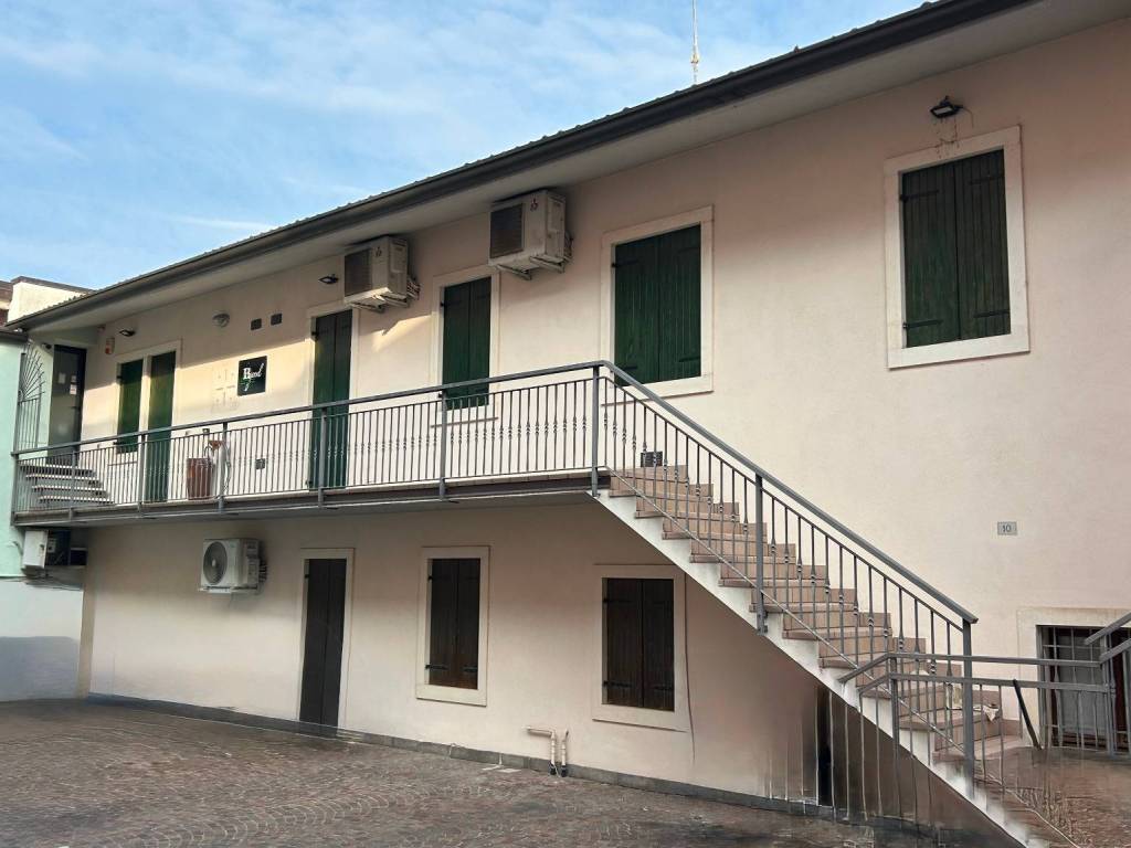 attico in vendita a Sona in zona Lugagnano