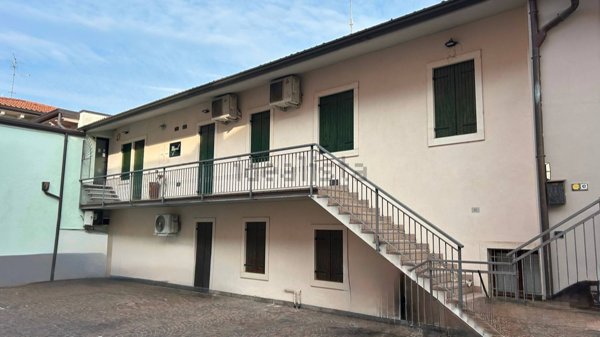 attico in vendita a Sona in zona Lugagnano