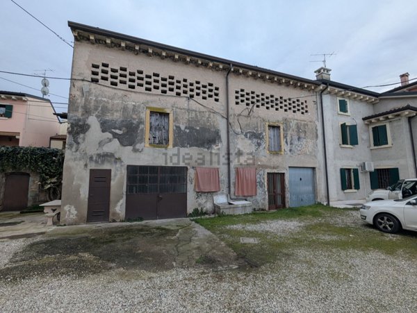 appartamento in vendita a Sona in zona Lugagnano