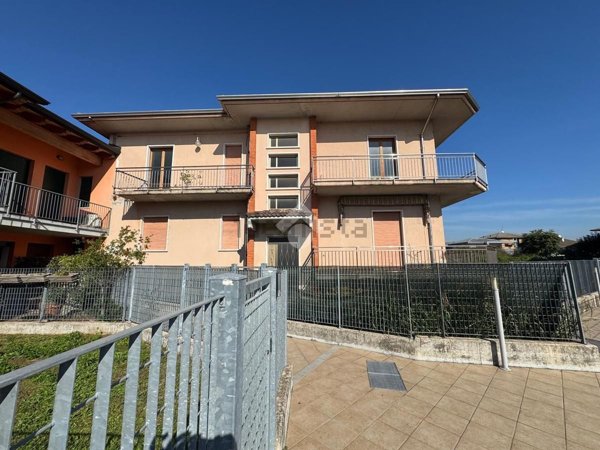 appartamento in vendita a Sona in zona Lugagnano