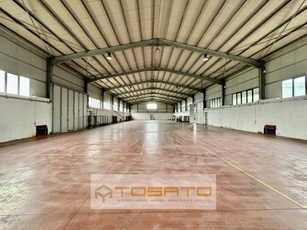 locale commerciale in vendita a Sona