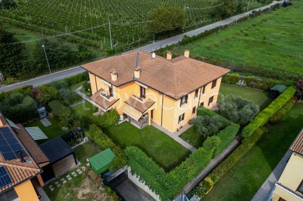 casa indipendente in vendita a Sona