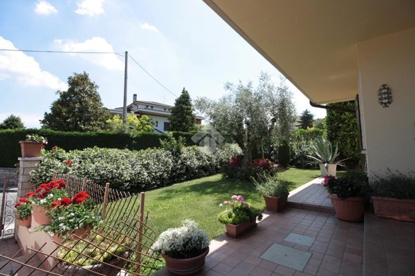 casa indipendente in vendita a Sona