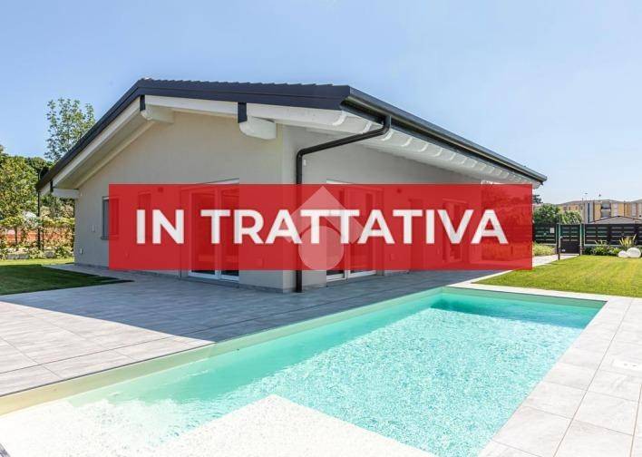 casa indipendente in vendita a Sona in zona Palazzolo