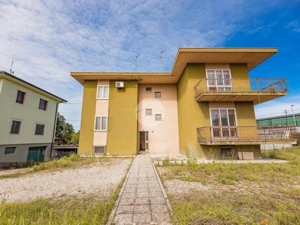 casa indipendente in vendita a Sona