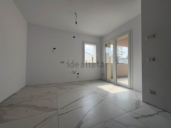 appartamento in vendita a Sona in zona Lugagnano