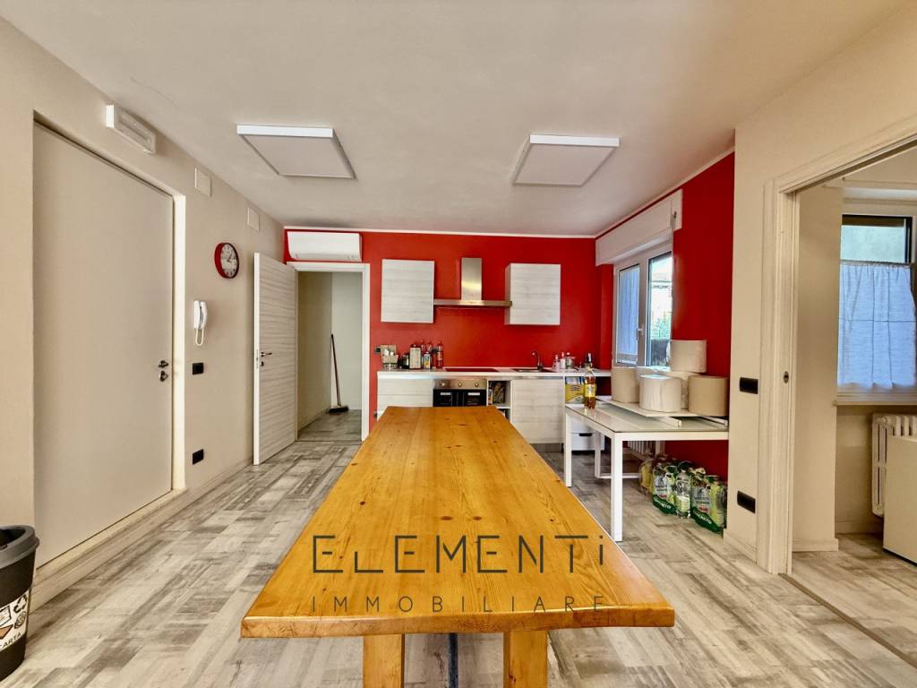 appartamento in vendita a Sona in zona Lugagnano