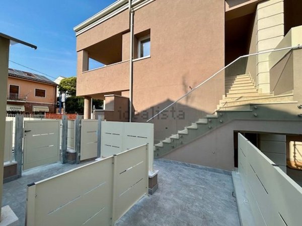 appartamento in vendita a Sona in zona Lugagnano