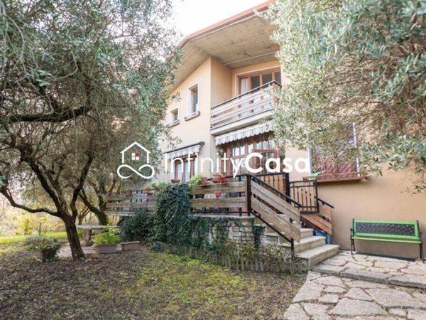 casa indipendente in vendita a Sona