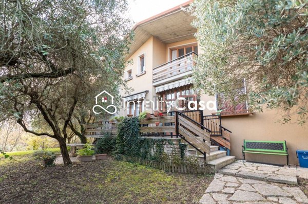 casa indipendente in vendita a Sona