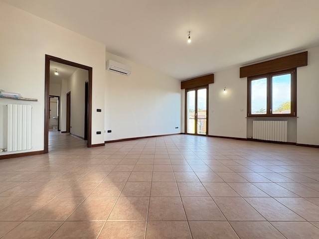 appartamento in vendita a Sona in zona Lugagnano