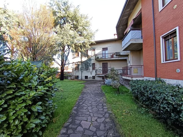 appartamento in vendita a Sona in zona Lugagnano