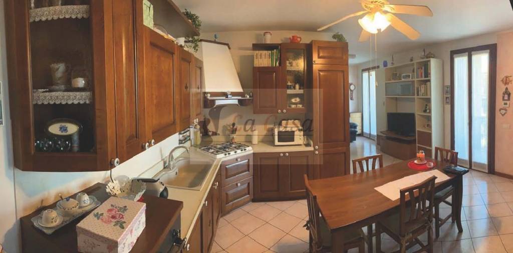 appartamento in vendita a Sona in zona Lugagnano