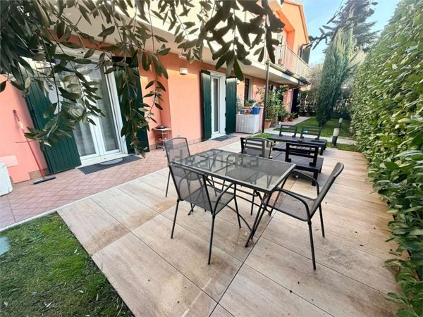 appartamento in vendita a Sona in zona Lugagnano