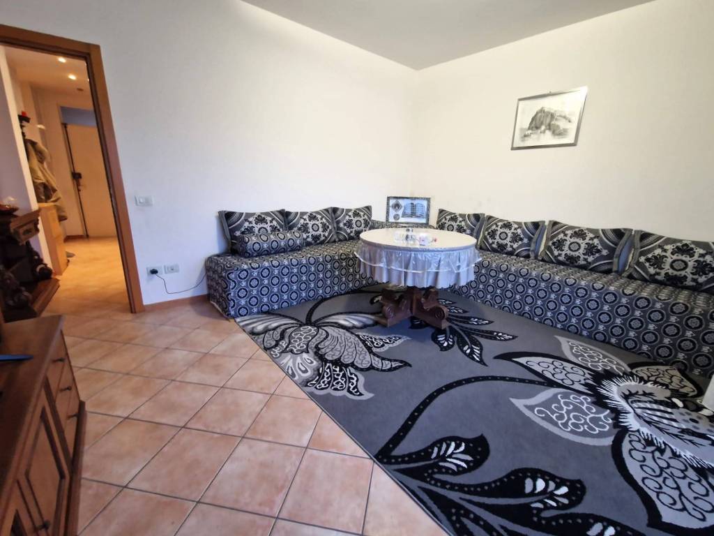 appartamento in vendita a Sona in zona Lugagnano