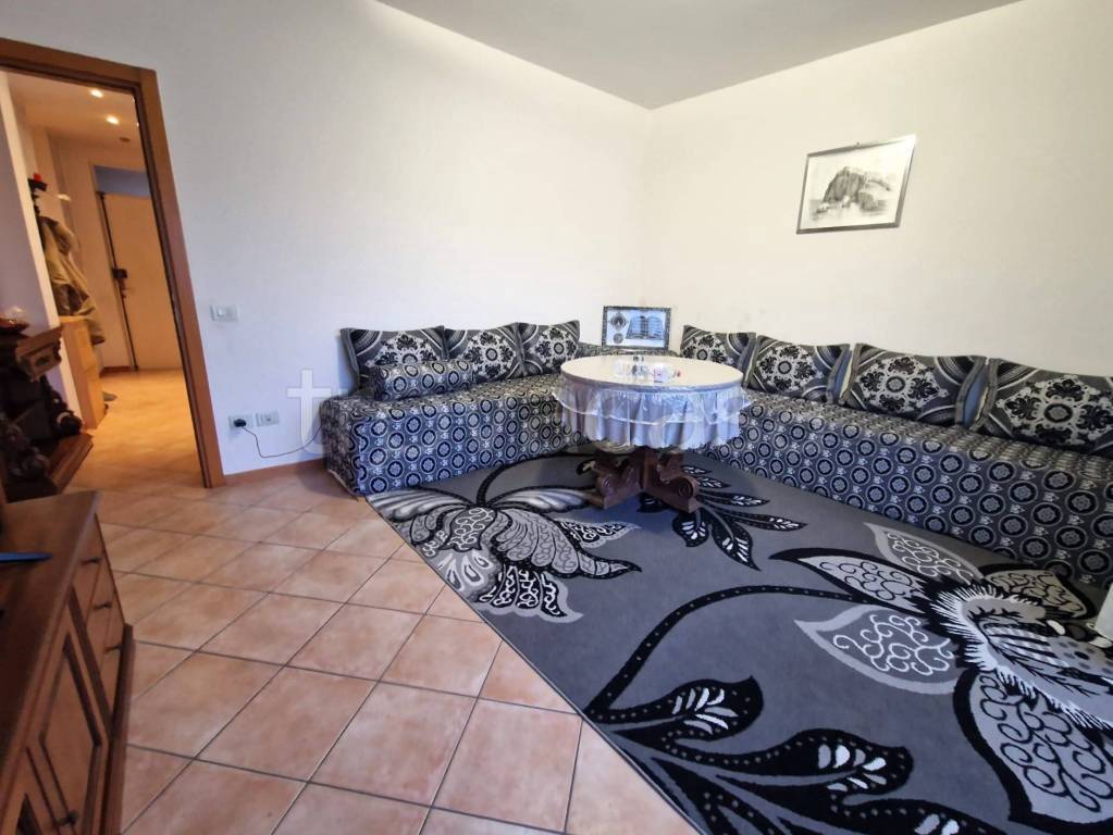 appartamento in vendita a Sona in zona Lugagnano