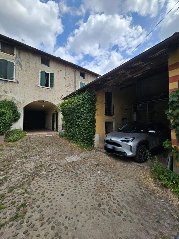 casa indipendente in vendita a Sona