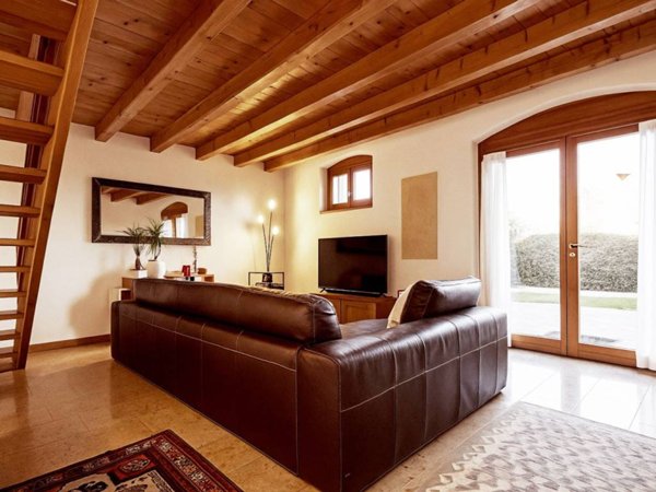 casa indipendente in vendita a Sona