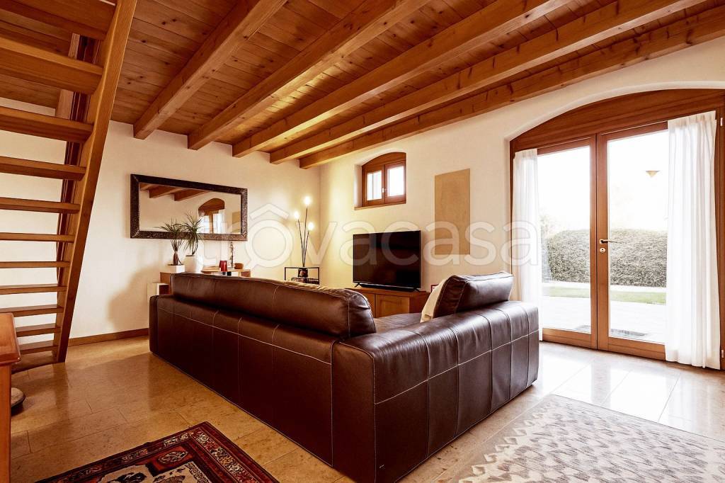 casa indipendente in vendita a Sona