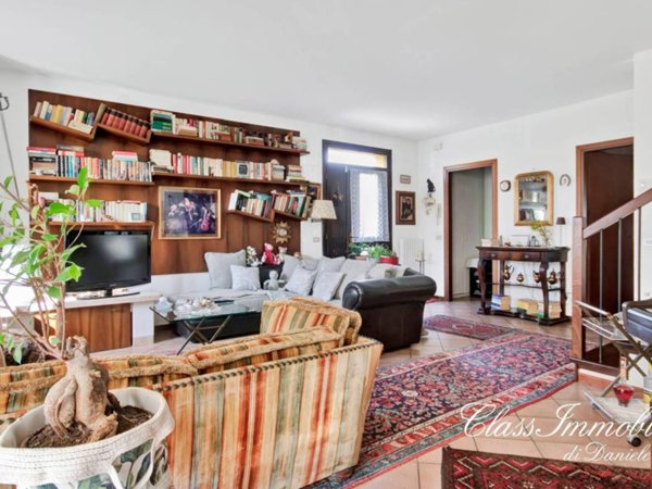 casa indipendente in vendita a Sona in zona San Giorgio in Salici