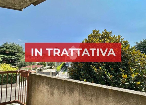 appartamento in vendita a Sona in zona Lugagnano