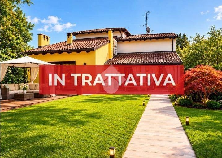 casa indipendente in vendita a Sona in zona Lugagnano