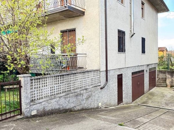 appartamento in vendita a Sona in zona Lugagnano