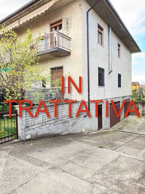 appartamento in vendita a Sona in zona Lugagnano