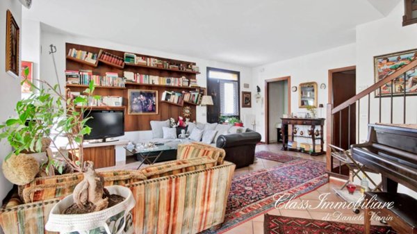 casa indipendente in vendita a Sona in zona San Giorgio in Salici