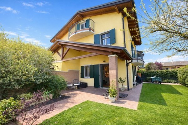 casa indipendente in vendita a Sona