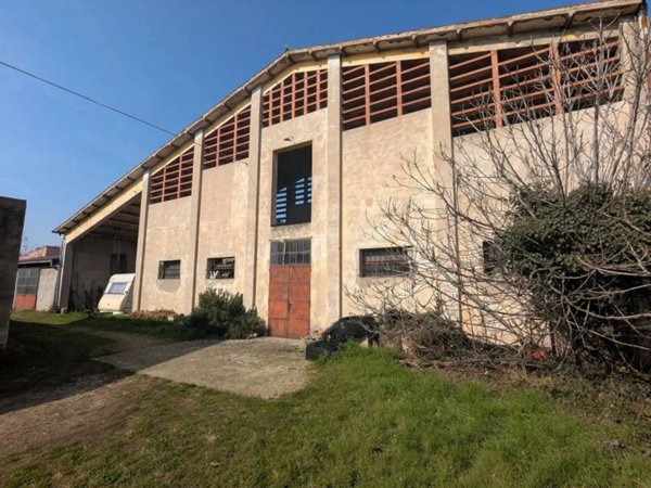 casa indipendente in vendita a Sona in zona Lugagnano