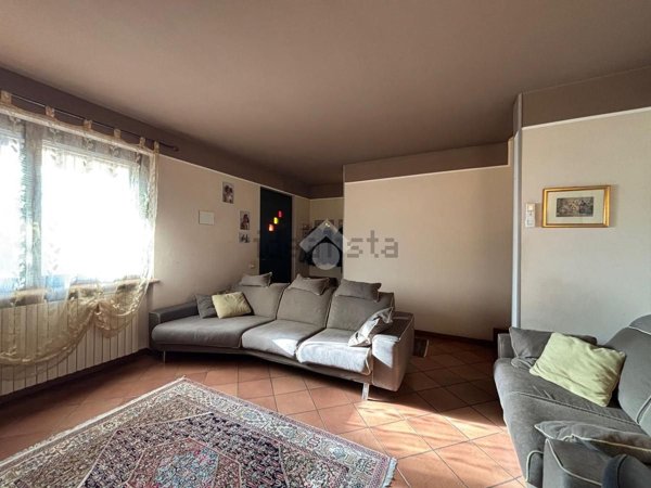 casa indipendente in vendita a Sona in zona Lugagnano