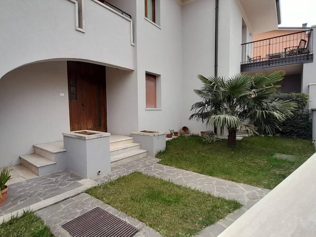appartamento in vendita a Sona in zona San Giorgio in Salici