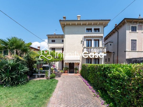 intera palazzina in vendita a Sona in zona Palazzolo