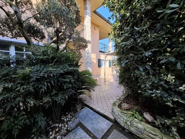 casa indipendente in vendita a Sona