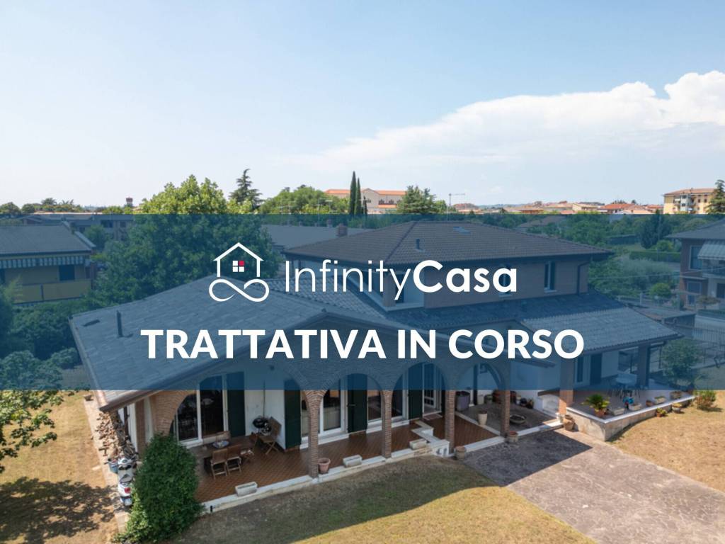 casa indipendente in vendita a Sona in zona Lugagnano