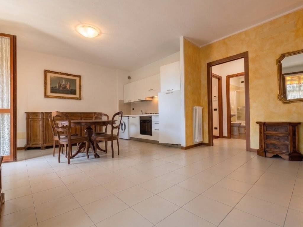 appartamento in vendita a Sona in zona Lugagnano