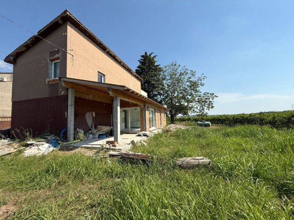 casa indipendente in vendita a Sona