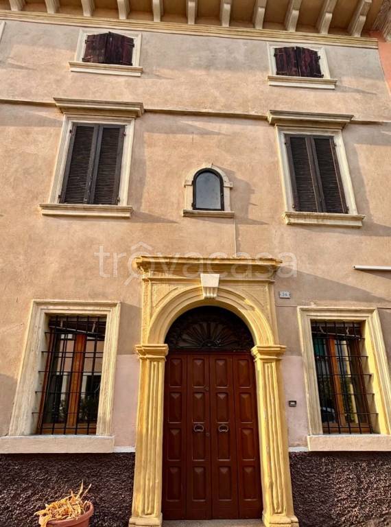 appartamento in vendita a Sona in zona Lugagnano