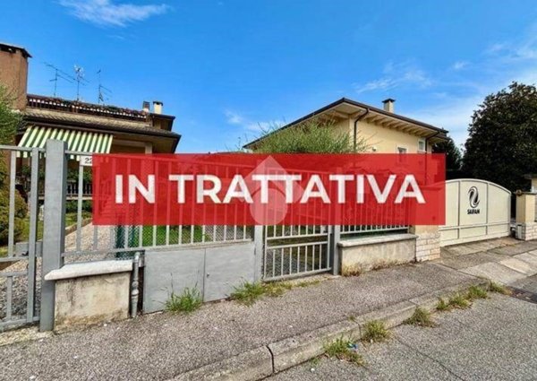 appartamento in vendita a Sona in zona Lugagnano