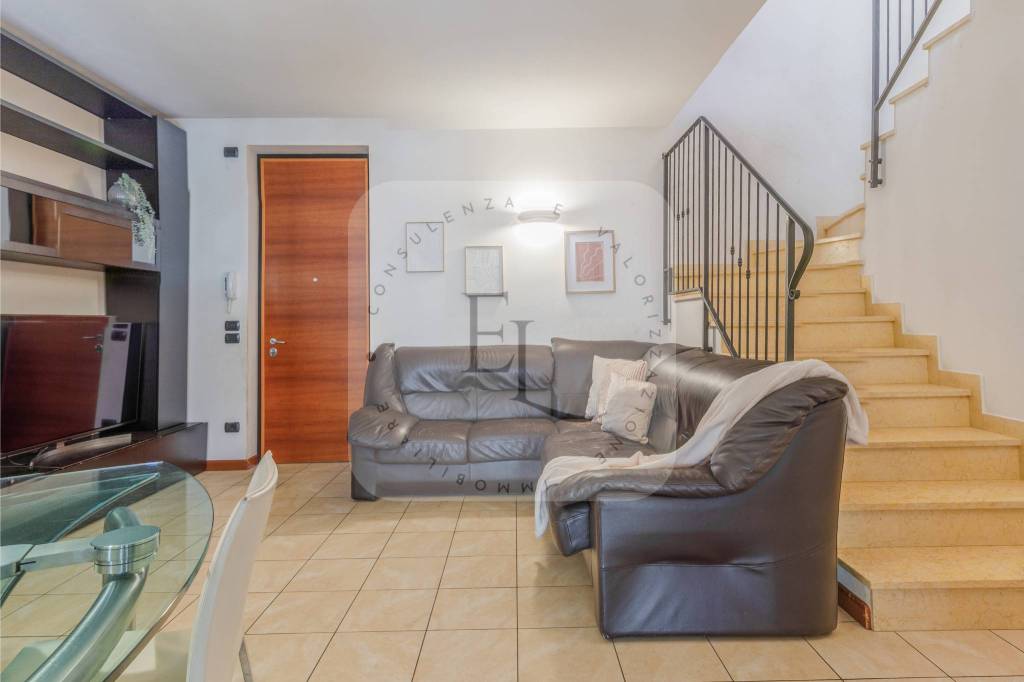 appartamento in vendita a Sona in zona Lugagnano