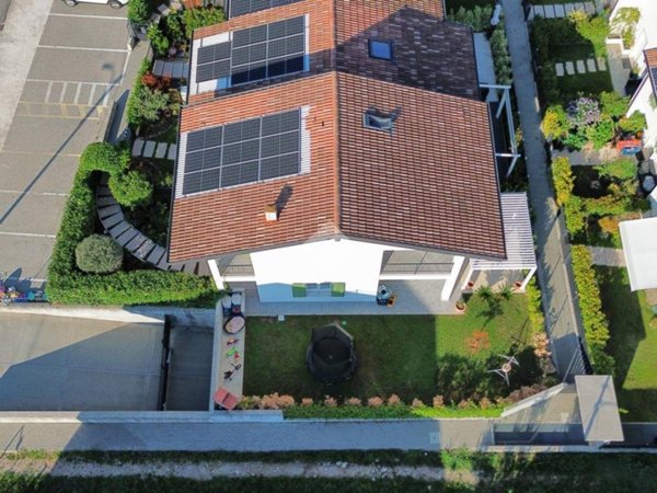 casa indipendente in vendita a Sona in zona Lugagnano