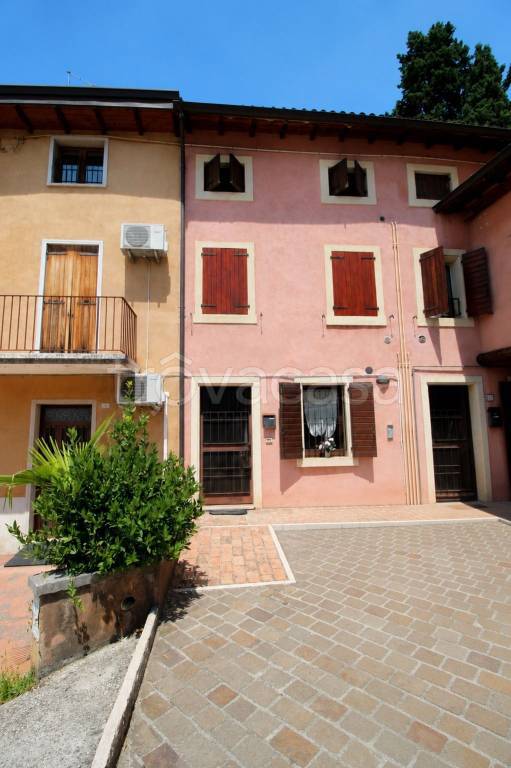 appartamento in vendita a Sona