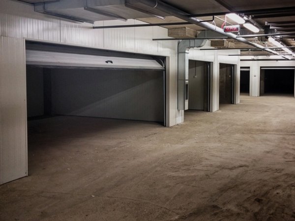 box auto in vendita a Sona in zona Palazzolo